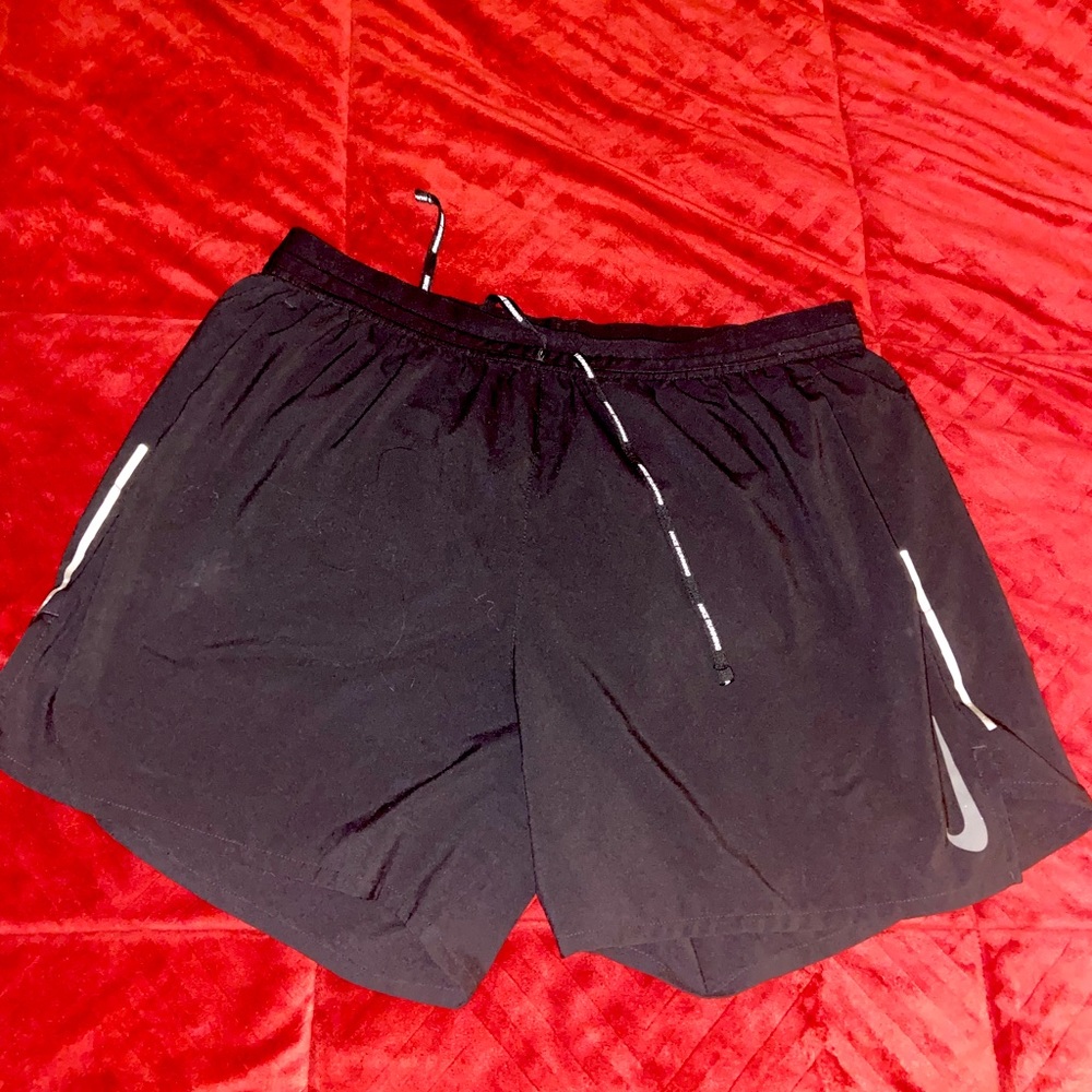 Nike Dri-Fit 5.5” Shorts L